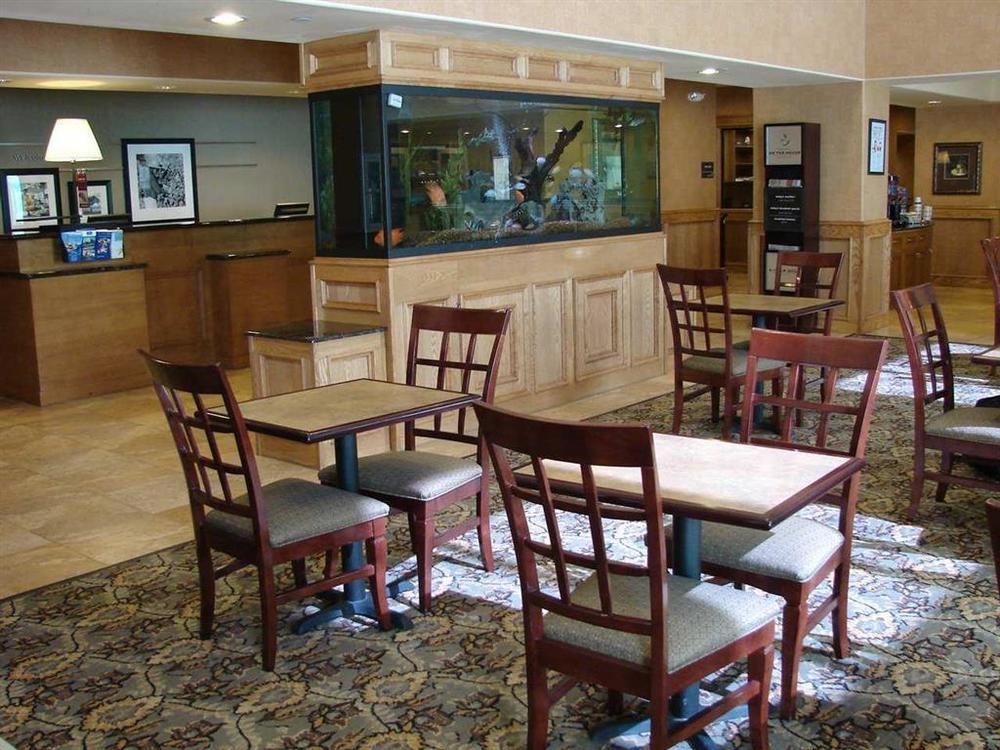 Hampton Inn & Suites Pharr Restoran gambar